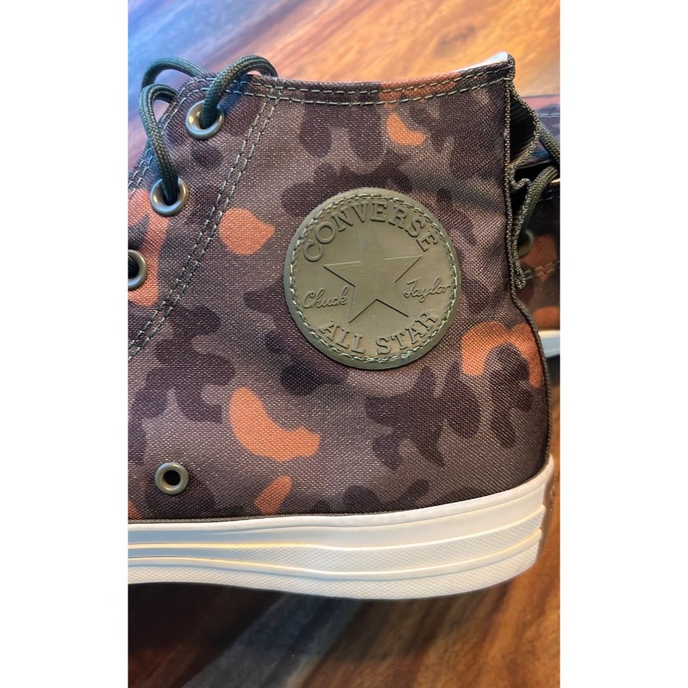 Converse Cordura High Top Brown Camo, like new condition.
